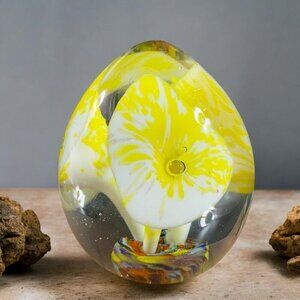 Vintage 1980s Art Glass Paperweight Figurine Yellow White Flowers Egg Shaped VTG